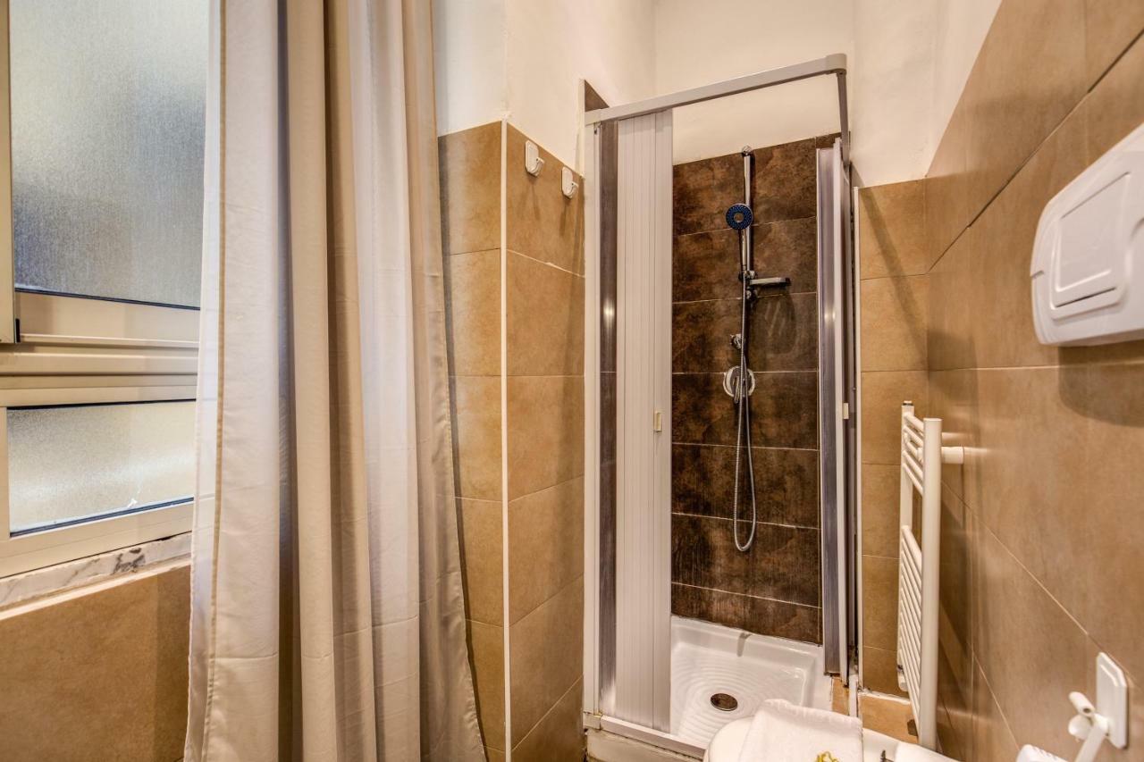 Guest House O Affittacamere La Civetta Di Trastevere B Roma Ngoại thất bức ảnh